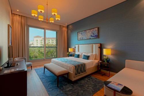 Rixos The Palm Luxury Suite Collection - Ultra All Inclusive - Tap to explore photos