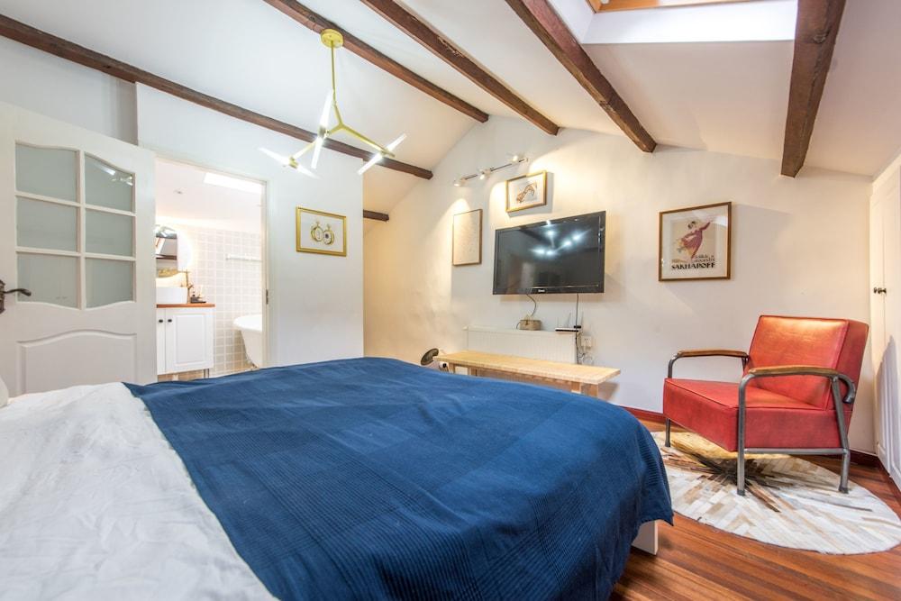 StarLive Apartment - Budapest - Tap to explore photos