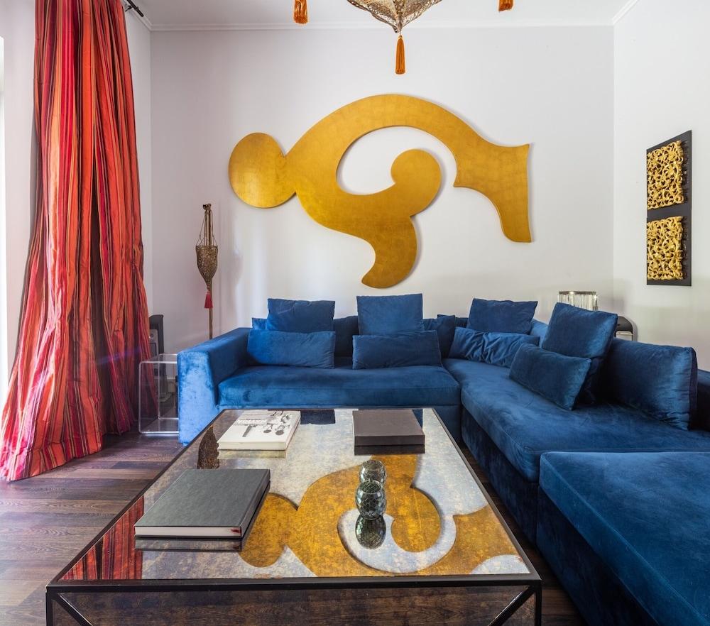 Luxurious 1BR in Reehan - Old Town Dubai! - Tap to explore photos