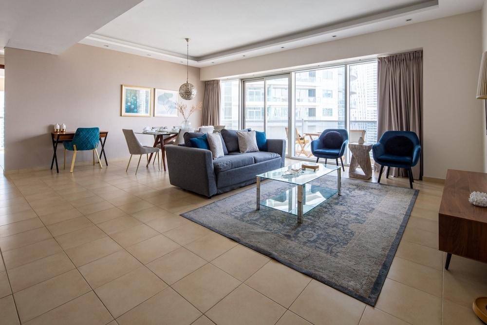 Magnificent Marina Views in This Elegant 3br! - Tap to explore photos