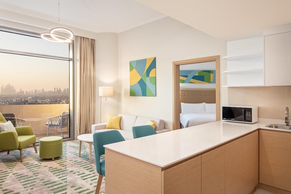 Holiday Inn Hotel & Suites Dubai Science Park by IHG - Tap to explore photos