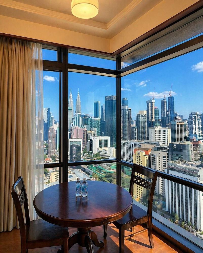Luxy Service Suites At Times Square Room Type - Premier Studio Suite