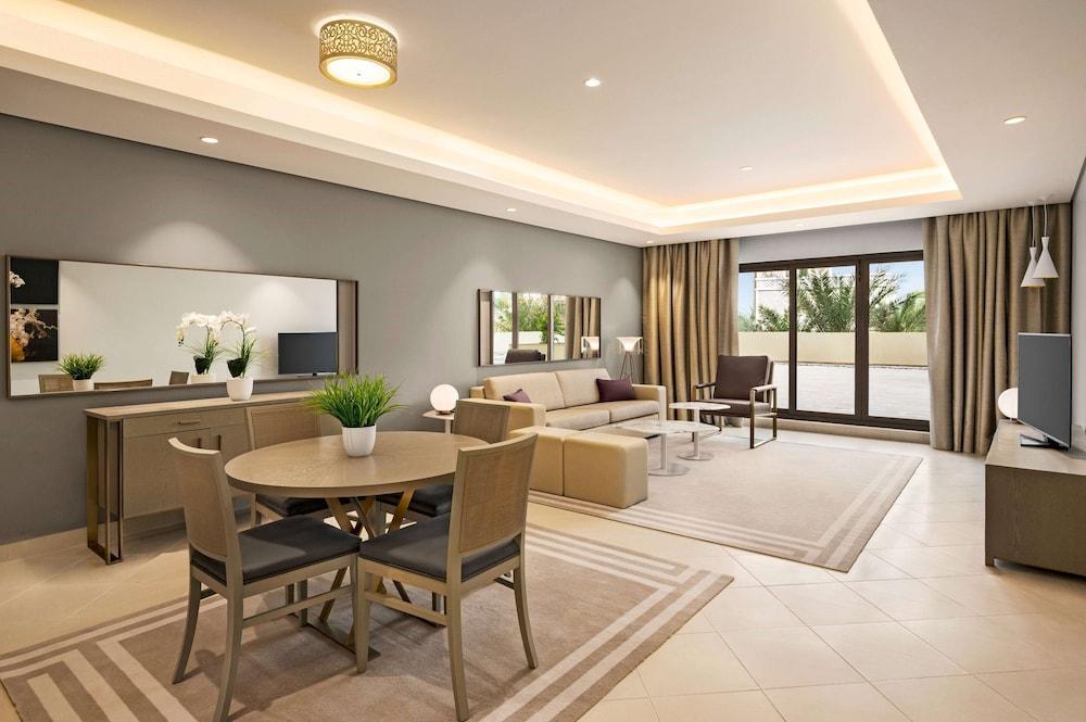 Wyndham Residences The Palm Room Type - Family Apartment, 3 Bedrooms (Private Beach Access)