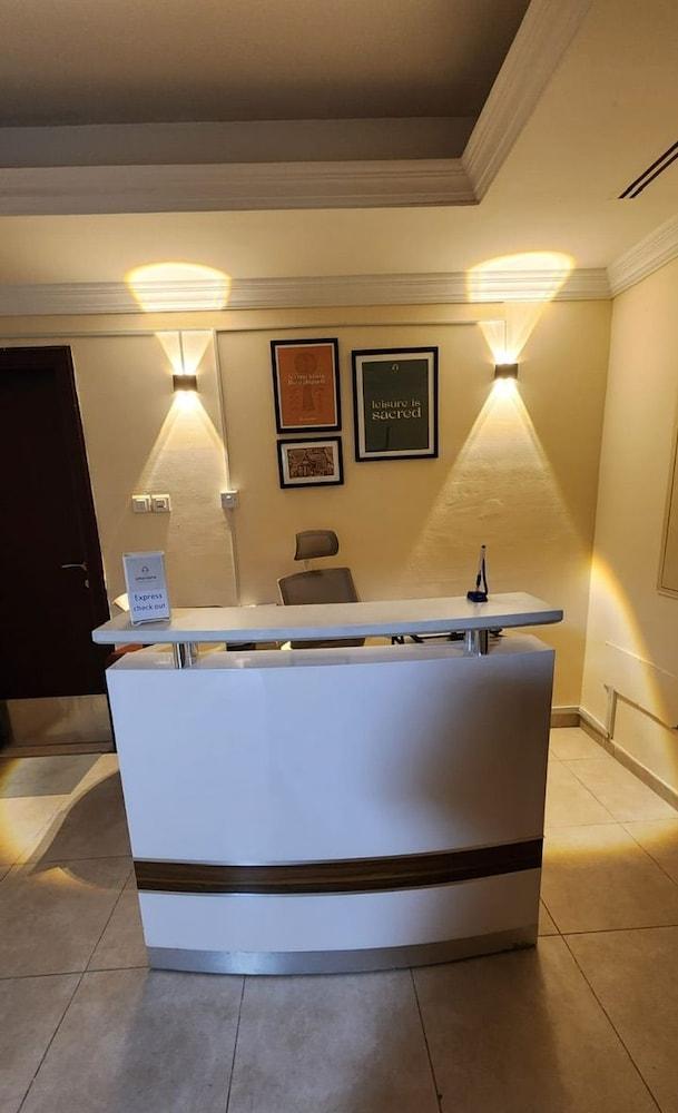 Pharaohs Inn Deira Hostel - Tap to explore photos