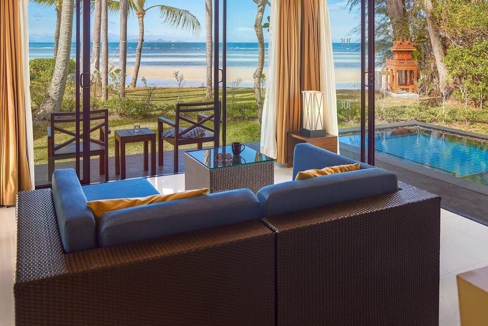 TUI BLUE The Passage Samui Private Pool Villas & Beach Resort Room Type - BEACHFRONT POOL VILLA TUI BLUE The Passage Samui Private Pool Villas & Beach Resort Room Type - BEACHFRONT POOL VILLA