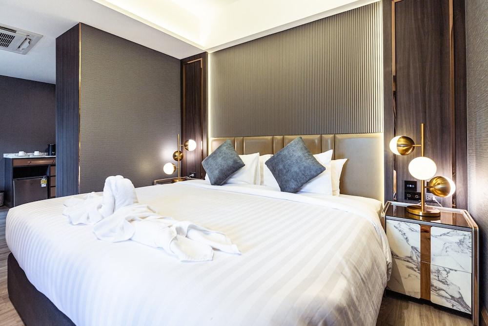 The One Smart Living & Safety Room Type - Deluxe Double Room
