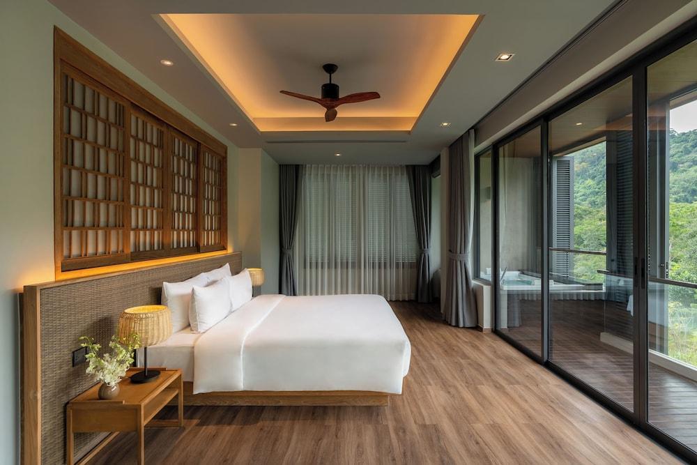 Noku Phuket Room Type - Premium Loft with Whirlpool Noku Phuket Room Type - Premium Loft with Whirlpool