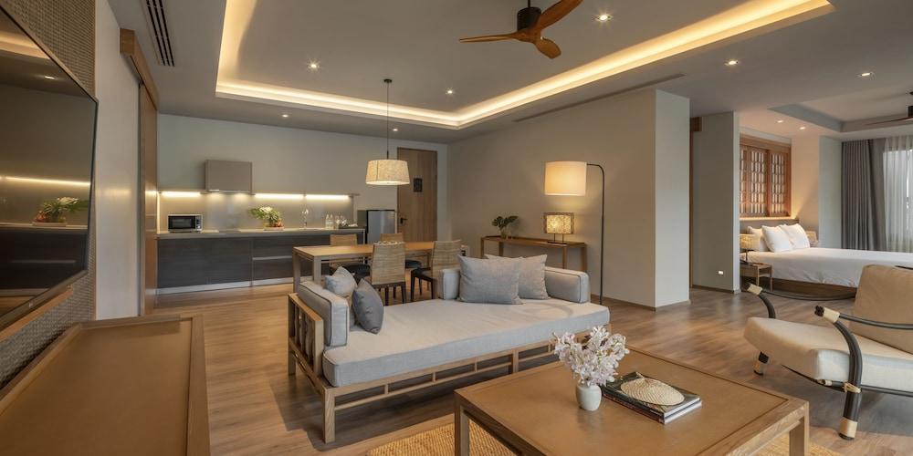 Noku Phuket Room Type - Premium Loft