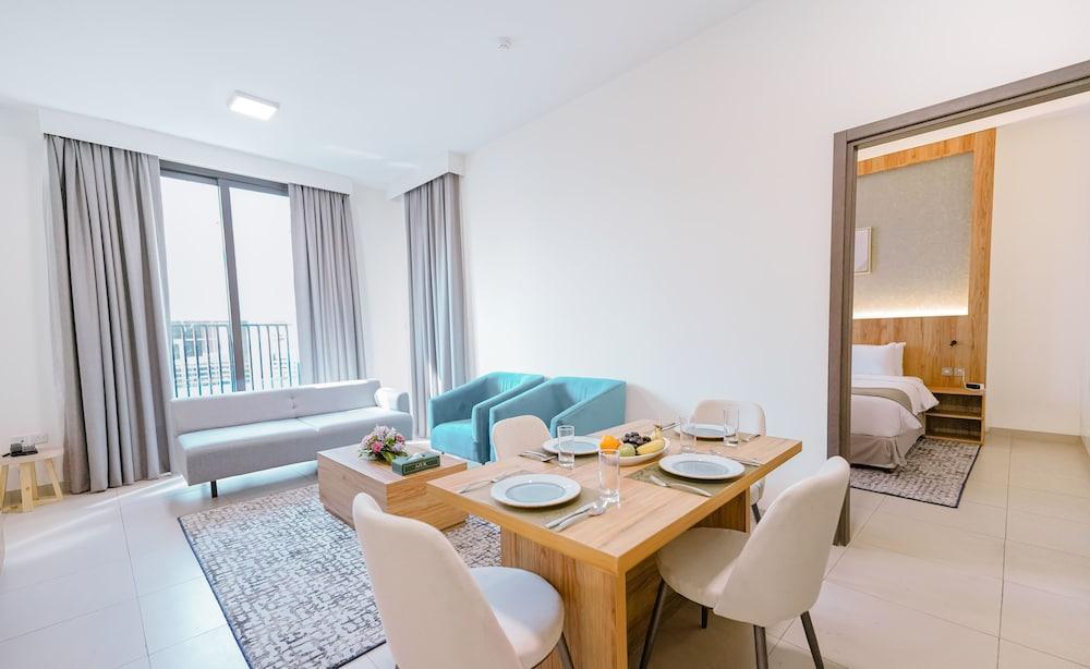 Azur Regency Hotel Apartments Room Type - Family Apartment, 2 Twin Beds, 2 Bathrooms