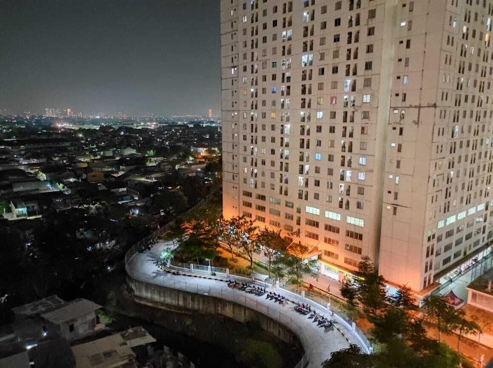 Toptravel Bassura City - Tap to explore photos