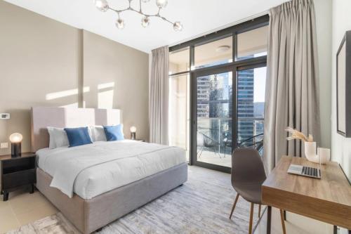Silkhaus spacious central Downtown 1BDR in new tower - Tap to explore photos