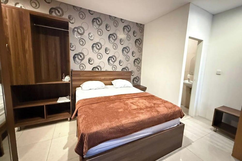 Senayan Suites Room Type - Lavender Room