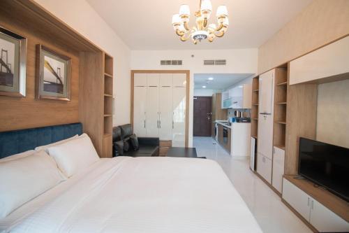 Furnished Studio Ready to Move-in