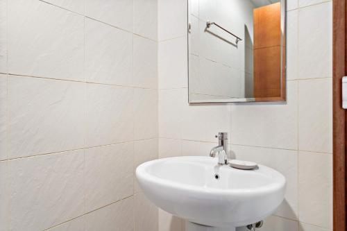 Silkhaus spacious 1BDR in Downtown at Standpoint - Tap to explore photos