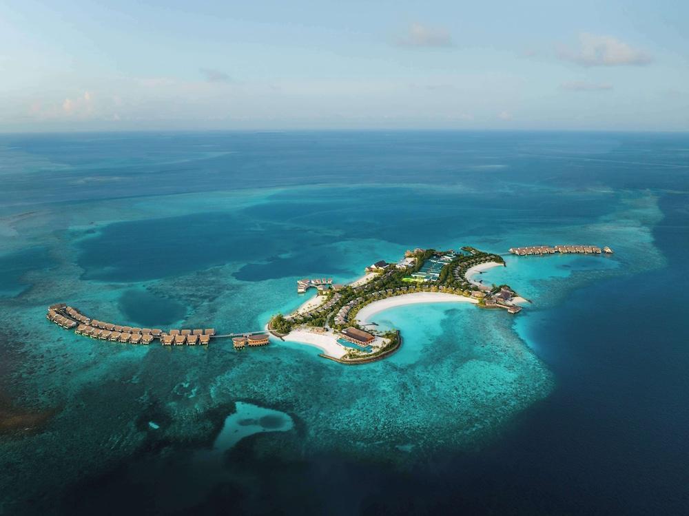 Hilton Maldives Amingiri Resort & Spa - Tap to explore photos