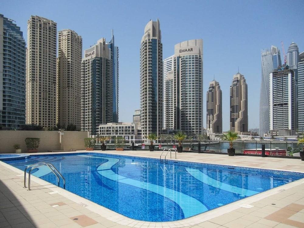 Elegantly Modern 1BR With Lovely Marina Views! - Tap to explore photos