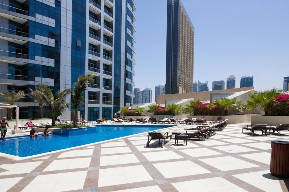 MRNE - Spacious furnished apartment - Tap to explore photos