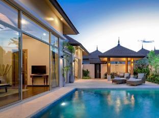 Centara Grand West Sands Resort Villas Phuket - Tap to explore photos