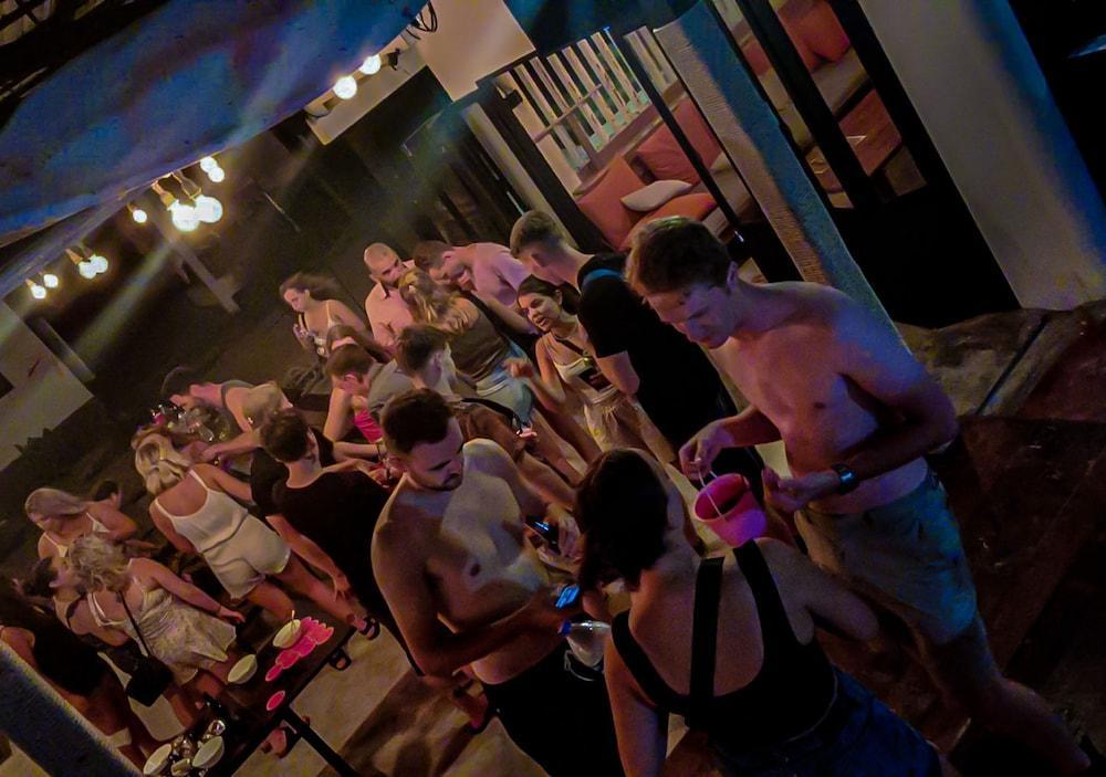 Slumber Party Surf Kata Phuket - Tap to explore photos