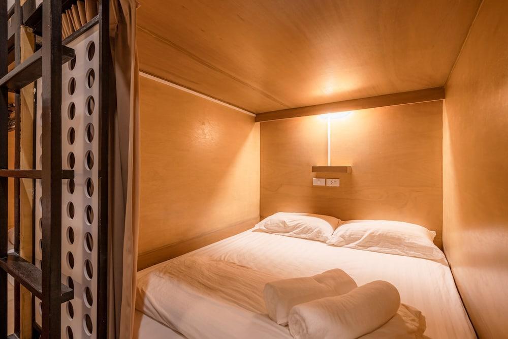 The Dorm Hostel Room Type - Double Bed in Mixed Dormitory