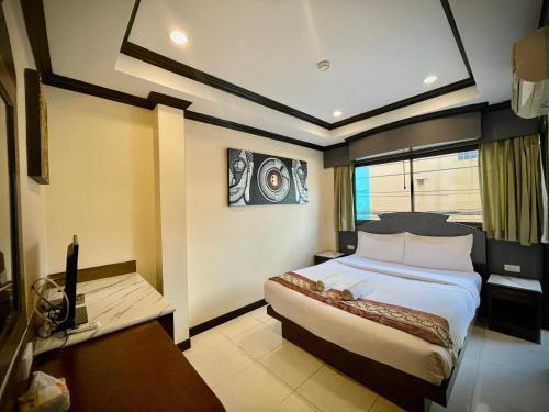 Hill View Lodge Room Type - Deluxe Double Room with Balcony