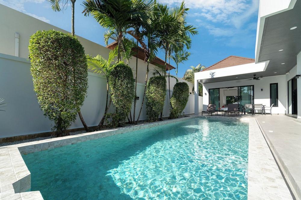 Design 2BR Villa Indra with Oxygen Pool