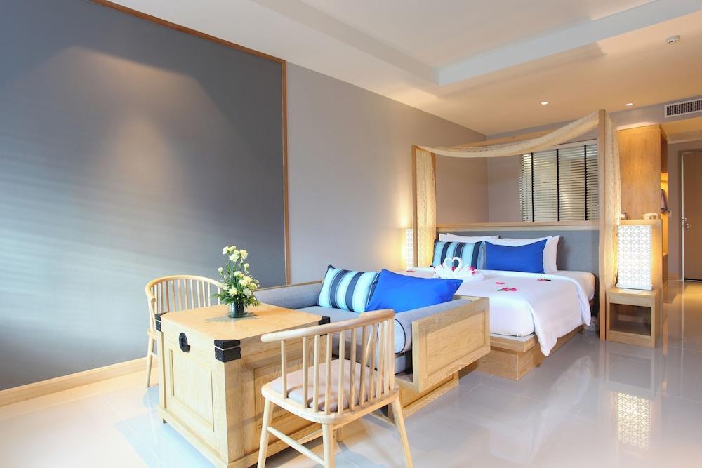 CRAFT Resort & Villas - Tap to explore photos