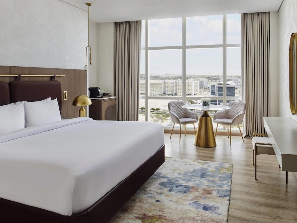 Movenpick Hotel Jumeirah Village Triangle Room Type - Superior Room, 1 King Bed, City View