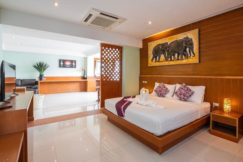 Sun Shine Patong Room Type - Family Deluxe