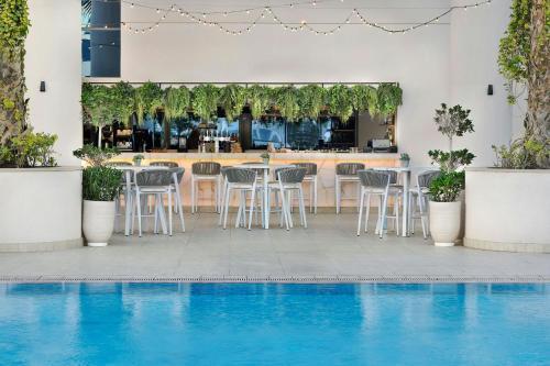 The First Collection Business Bay, Dubai, a Tribute Portfolio Hotel - Tap to explore photos
