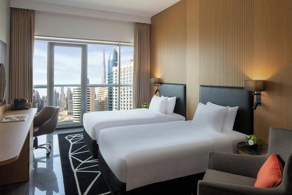The First Collection Business Bay, Dubai, a Tribute Portfolio Hotel Room Type - Superior Twin Room with City View and Soluna Access