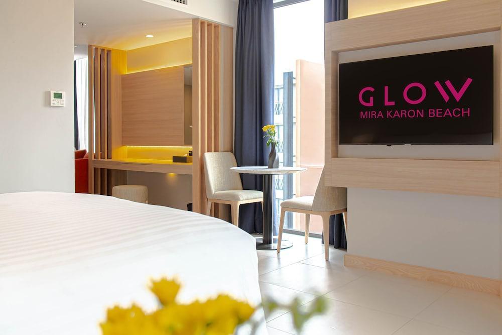 GLOW Mira Karon Beach Room Type - Premier Triple Room GLOW Mira Karon Beach Room Type - Premier Triple Room