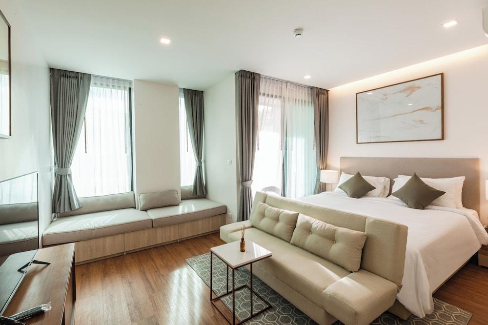 The Proud Rawai Resort Room Type - Premier Room, 1 Bedroom
