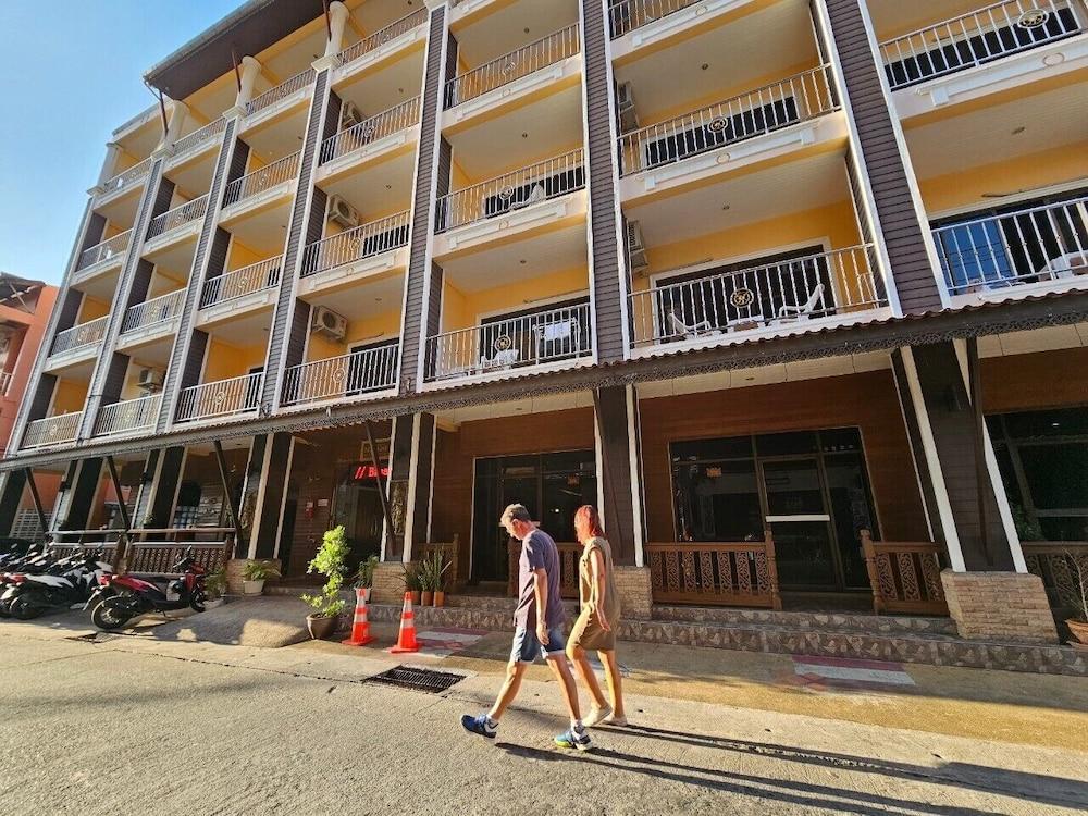 Nanai 2 Residence Patong - Tap to explore photos