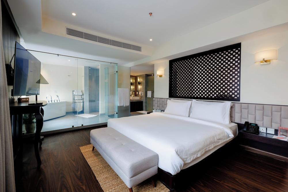 SQUARE hotel Room Type - Executive Room, Accessible