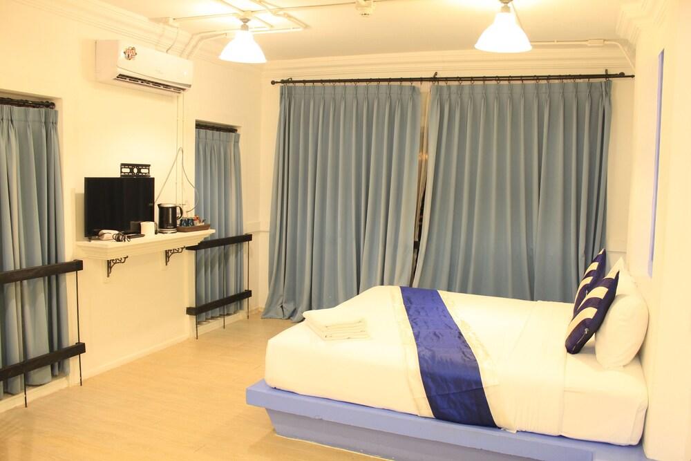 Kudos Boutique Hotel - Tap to explore photos