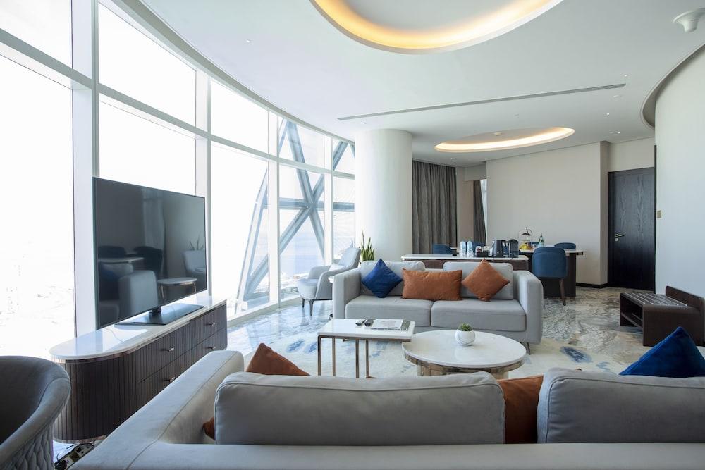 Century Marina Hotel Lusail Room Type - Presidential Room