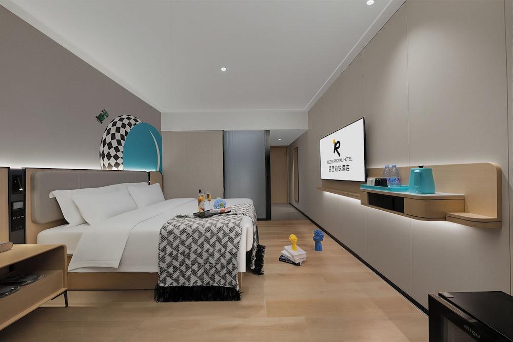 Rezen Proyal Hotel Room Type - Business Double Room