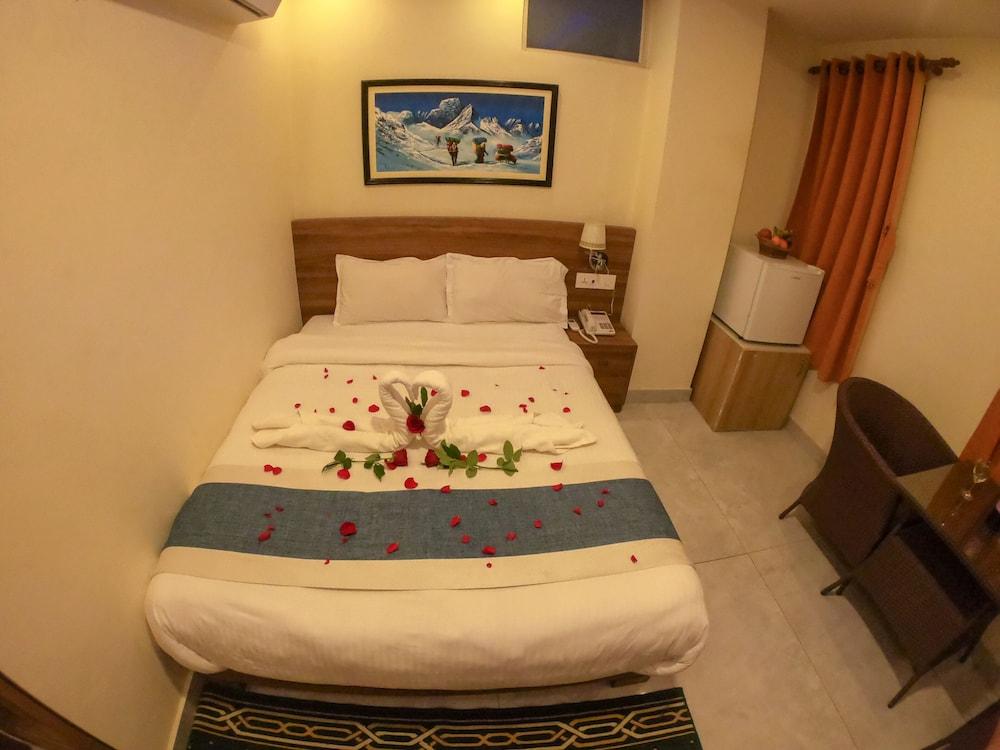 Hotel Himalayan Ashoka Room Type - Double Room
