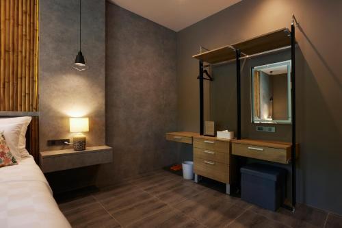 Sand Dollar Boutique Hotel - Tap to explore photos