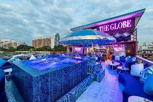 The Globe Hotel Bar and Restaurant - Tap to explore photos