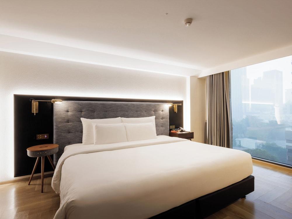 Public House Hotel Room Type - Room, 1 King Bed (Uptown)