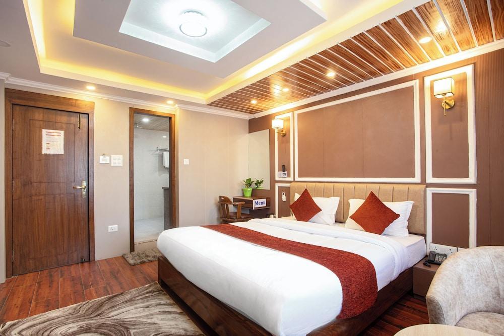 Hotel Airport Deepshree Room Type - Superior Double Room