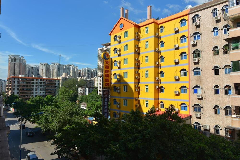 Wenxin Hotel Huajing Xincheng - Tap to explore photos