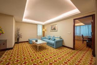 Huayuan Hotel - Tap to explore photos