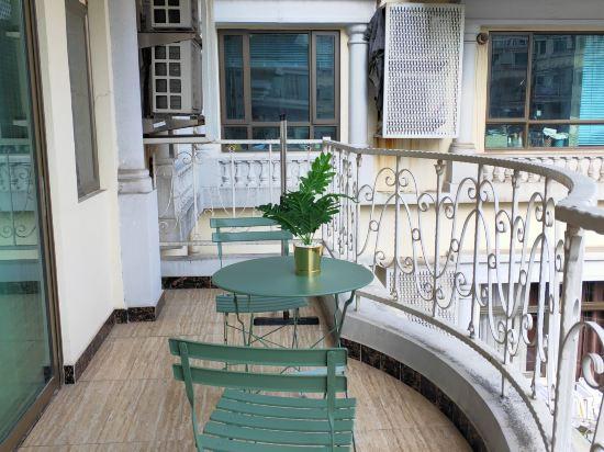 Jushu Mingtai Apartment