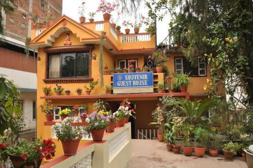 Souvenir Guest House - Tap to explore photos