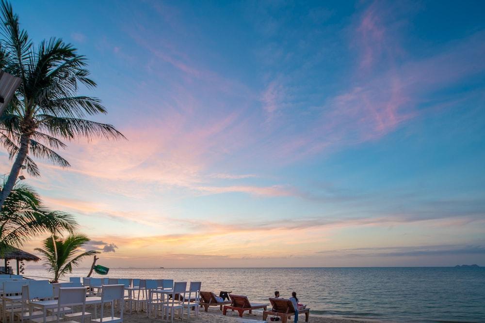 Panalee Koh Samui Resort - Tap to explore photos