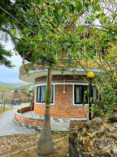 Rock Garden Resort - Tap to explore photos