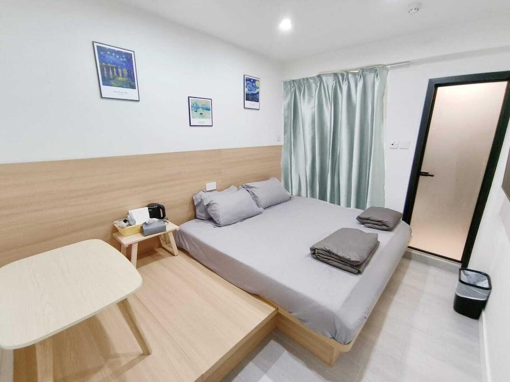 The Nap Tsim Sha Tsui Room Type - Premium Double Room